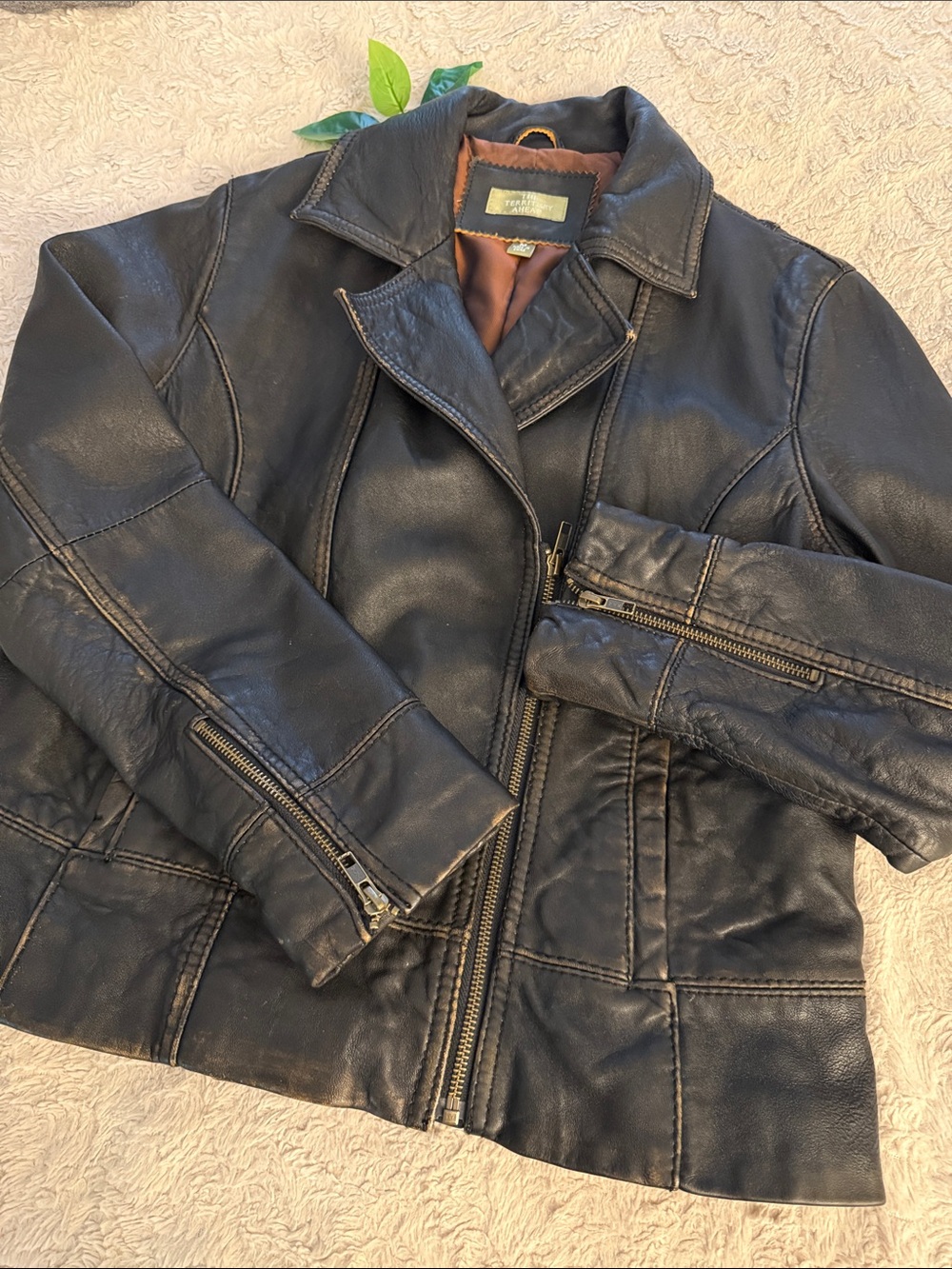 The Territory Ahead Classic Black Distressed Genuine Leather Biker Jacket 🔥